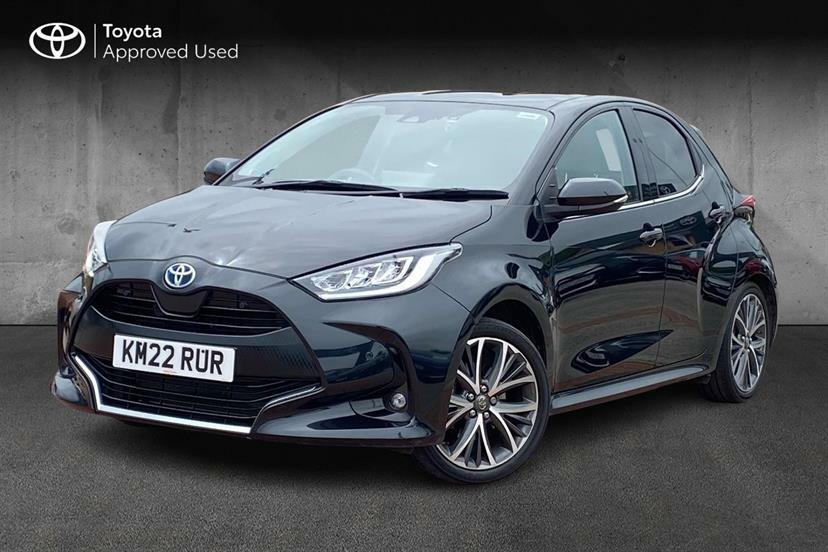 Toyota Yaris 1.5 Hybrid Excel Cvt KM22RUR Black #3