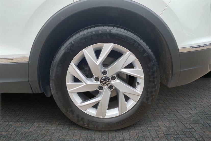 Volkswagen Tiguan 1.5 Tsi 150 Life WF22ZTS White #5