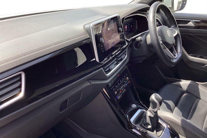 Volkswagen T-Roc 1.5 Tsi R-line EA73ZBC White #2