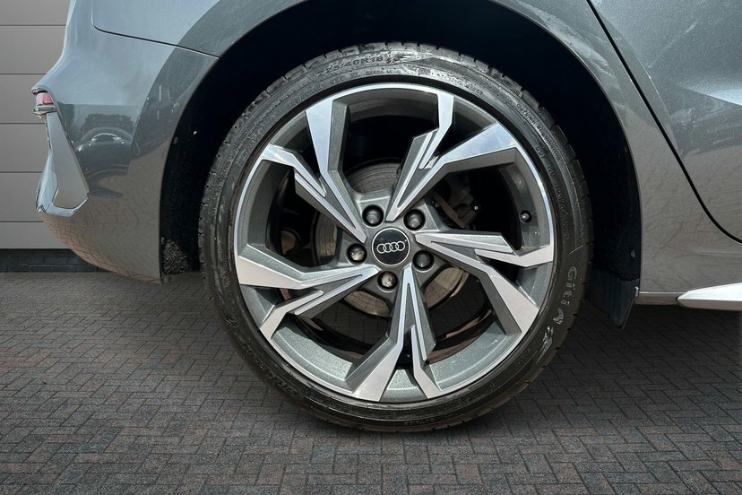 Audi A3 1.0 Tfsi 30 S Line Sportback S Tronic KF24OMD Grey #5