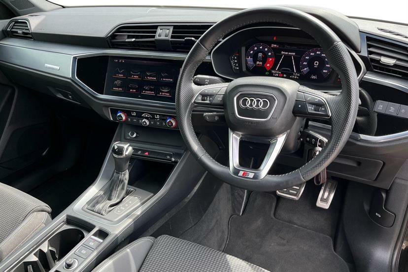 Audi Q3 40 Tfsi Quattro S Line S Tronic Black #6