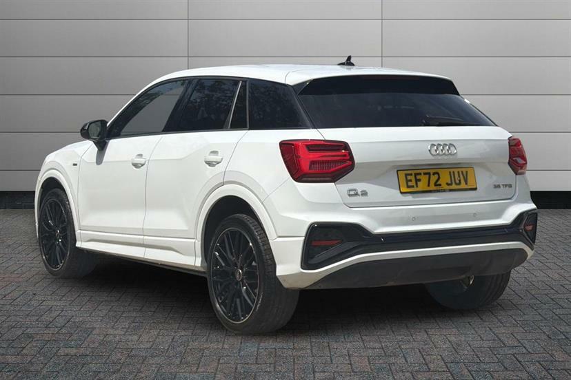 Audi Q2 35 Tfsi Black Edition S Tronic EF72JUV White #3