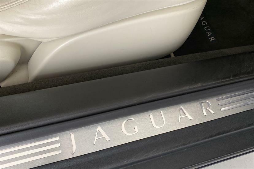 Jaguar XK 5.0 V8 Signature Euro 5 Black #23