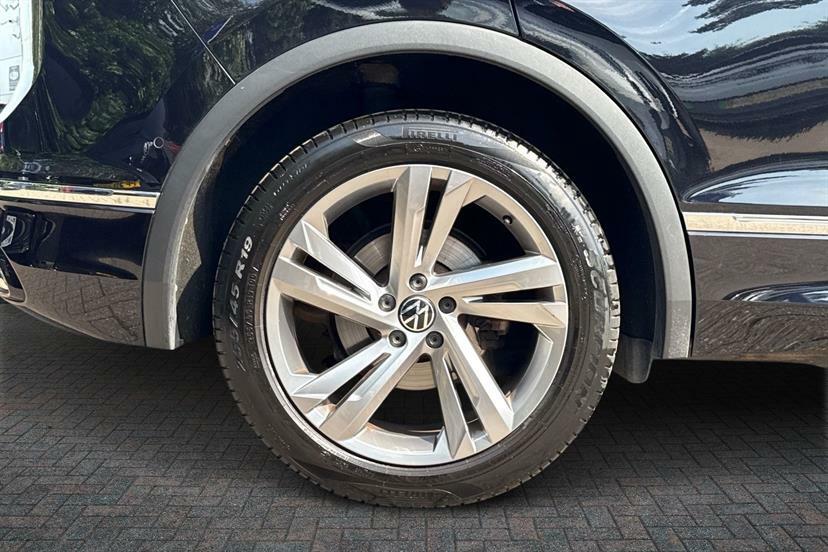 Volkswagen Tiguan 1.5 Tsi 150 R-line Edition Dsg HG23AHL Black #5