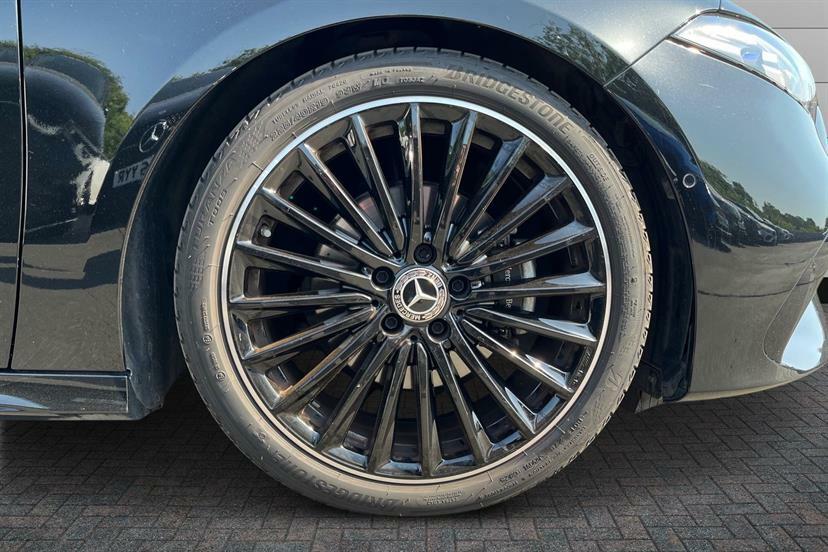 Mercedes-Benz A Class A180 Amg Line Premium Plus Black #4
