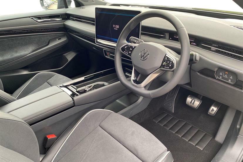 Volkswagen ID.7 210Kw Match Pro S Plus 86Kwh Black #6