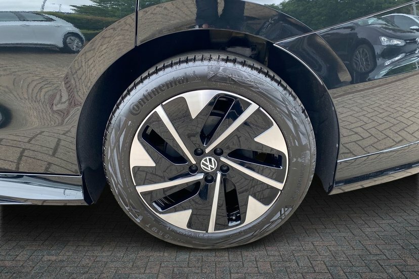 Volkswagen ID.7 Pro S 86Kwh Match Plus Tourer 2 Black #5