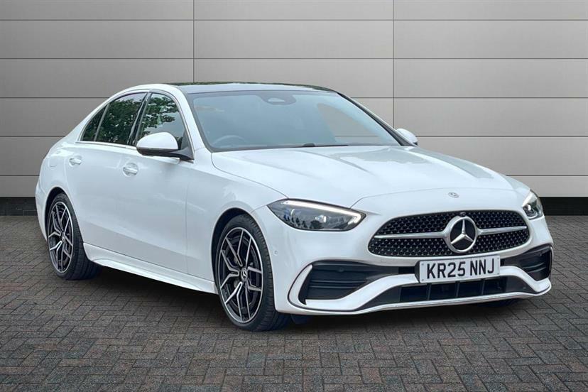 Mercedes-Benz C Class C300d Amg Line Premium Plus 9G-tronic White