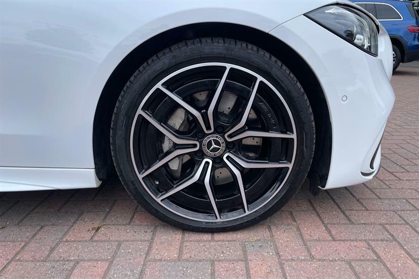 Mercedes-Benz C Class C300d Amg Line Premium Plus 9G-tronic KR25NNJ White #4
