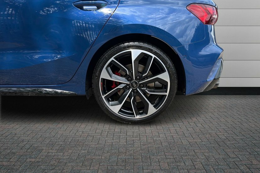 Audi S3 2.0 Tfsi Black Edition Sportback S Tron EF75KKT Blue #5