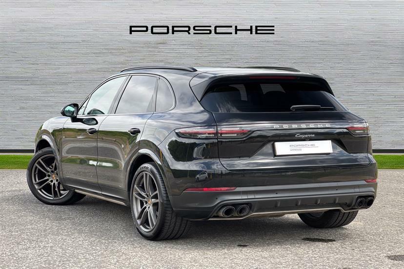 Porsche Cayenne Platinum Edition Tiptronic S HT72DYD Black #2