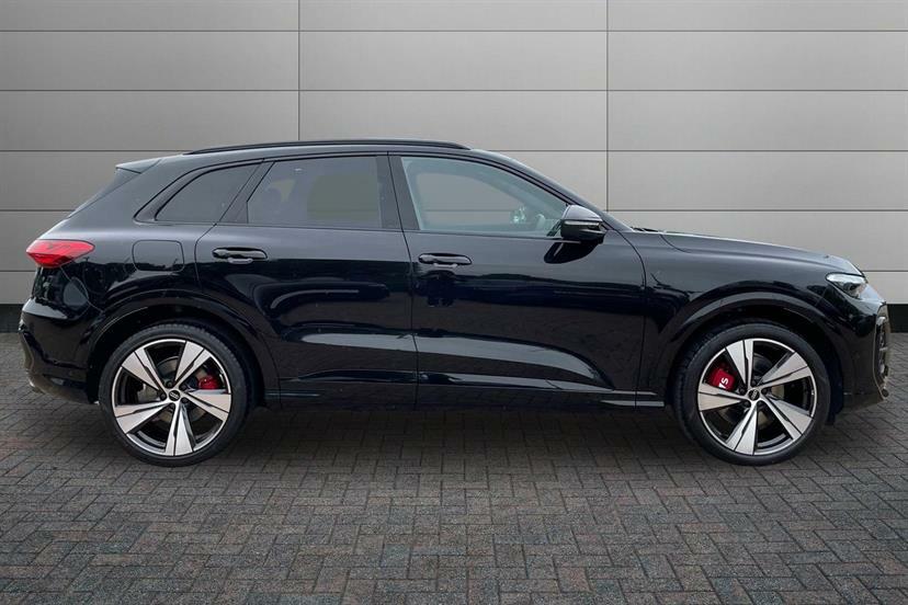 Audi Q5 Sq5 Tfsi Quattro Launch Edition S Tronic CU25OKA Black #4