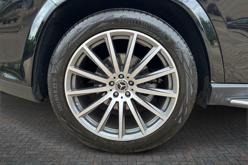 Mercedes-Benz GLS Class 450D 4Matic Amg Line Premium 9G-tronic Black #4