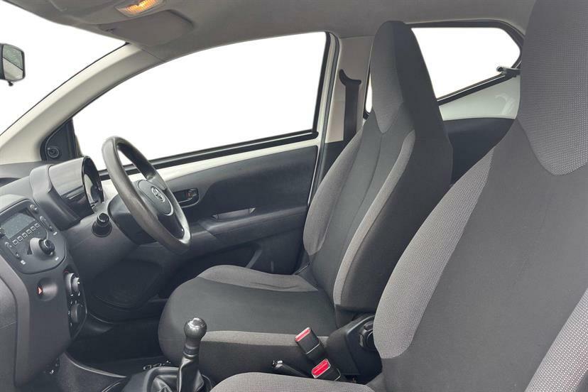 Toyota Aygo 1.0 Vvt-i X White #2