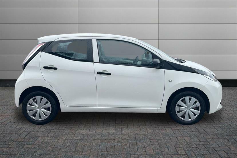Toyota Aygo 1.0 Vvt-i X White #4