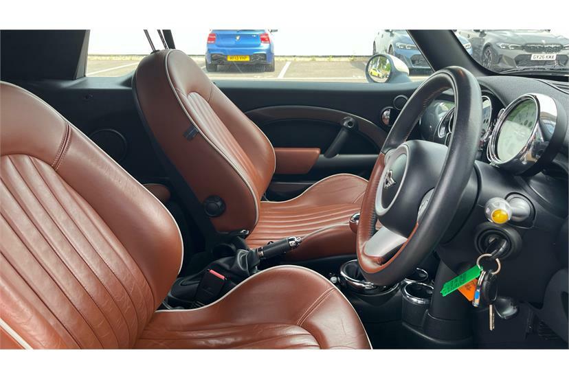 Mini Convertible 1.6 Cooper Sidewalk Silver #11