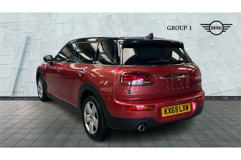 Mini Clubman 1.5 Cooper Classic 6Dr Red #2