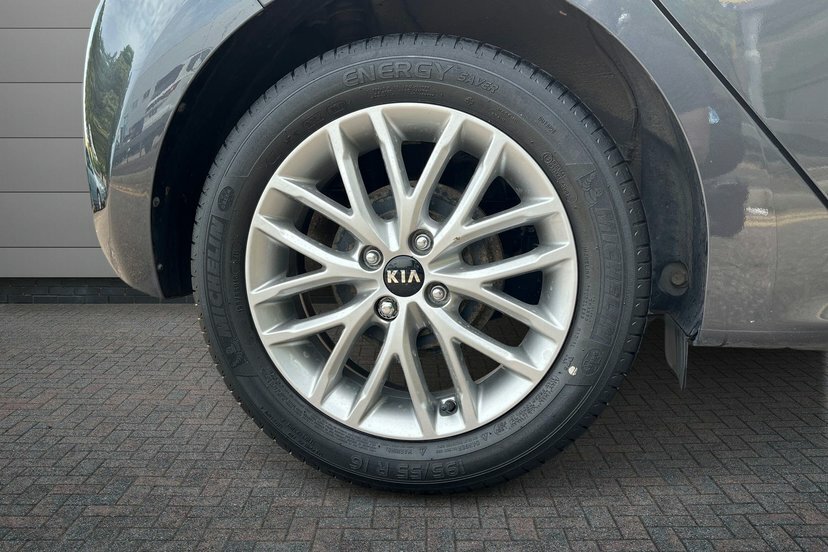 Kia RIO 1.4 3 Hatchback 6 Spd 98 Bhp YF69EUT Grey #5