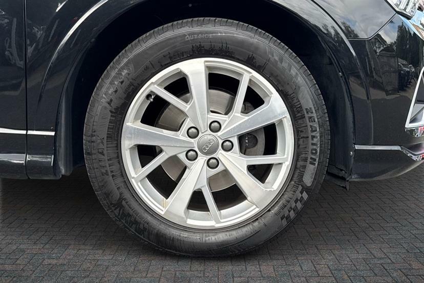 Audi Q3 35 Tdi Sport S Tronic EO69LZS Black #5