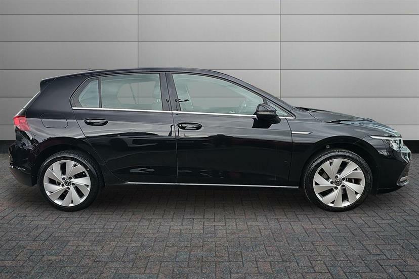 Volkswagen Golf 1.5 Tsi Style DA21YVF Black #4