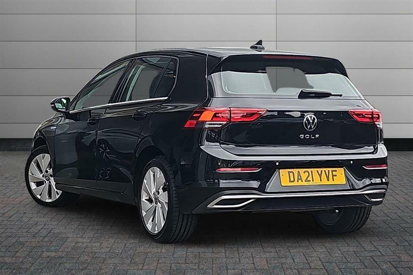Volkswagen Golf 1.5 Tsi Style DA21YVF Black #3