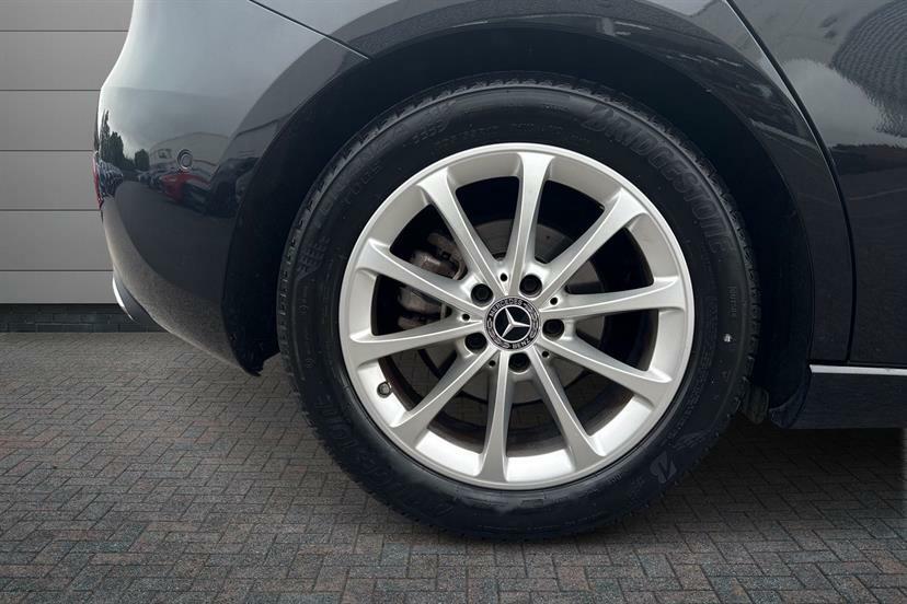 Mercedes-Benz A Class A180d Sport Executive KP68TXB Black #5
