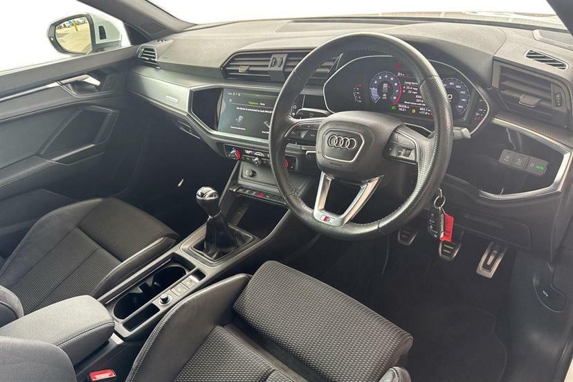 Audi Q3 35 Tfsi S Line Comfortsound Pack MM69MRU White #2