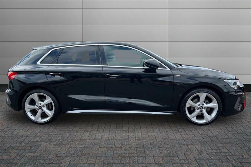 Audi A3 35 Tfsi S Line LP72BUW Black #4