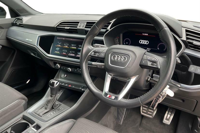 Audi Q3 35 Tfsi S Line S Tronic Comfortsound Pack LP69PYU Black #6