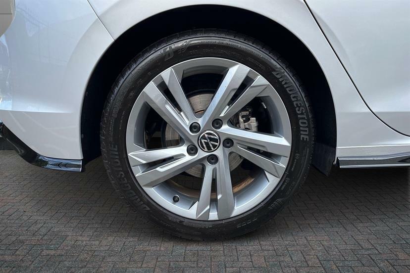 Volkswagen Golf 1.5 Etsi 150 R-line Dsg GL23TVM Silver #5