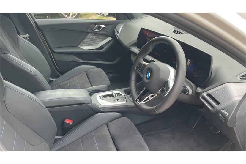 BMW 1 Series 120 M Sport Step AV75TGO White #6