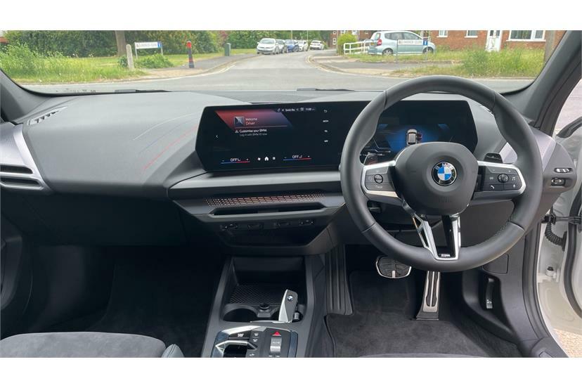 BMW 1 Series 120 M Sport Step AV75TGO White #4