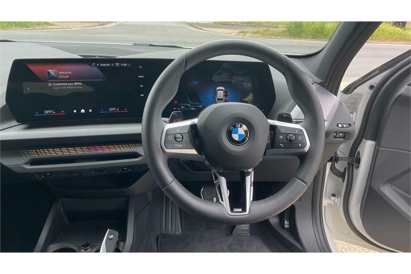 BMW 1 Series 120 M Sport Step AV75TGO White #5