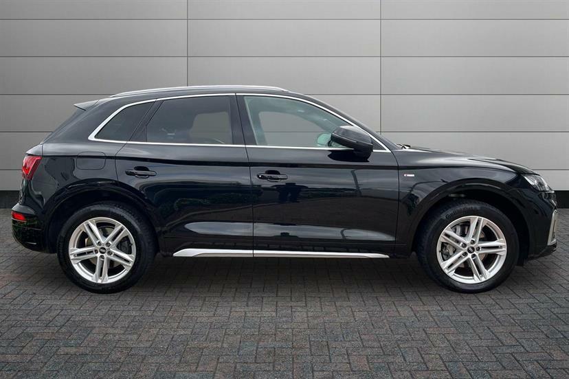 Audi Q5 45 Tfsi Quattro S Line S Tronic LO70WAE Black #4