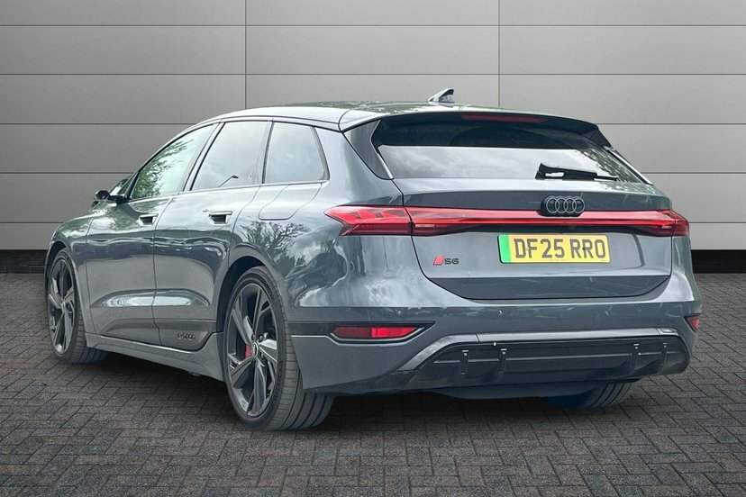 Audi E-tron 100Kwh Launch Edition Estate Qua Grey #3