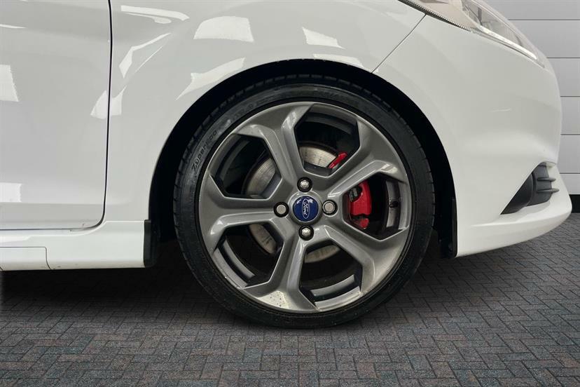 Ford Fiesta 1.6 Ecoboost St-3 White #5