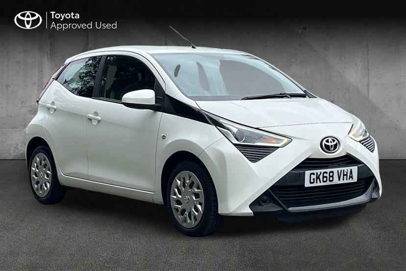 Toyota Aygo 1.0 Vvt-i X-play X-nav White