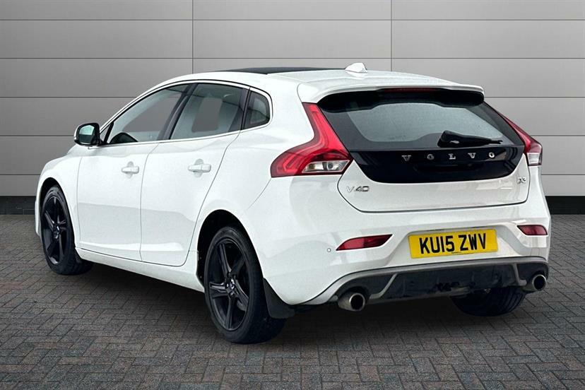 Volvo V40 D3 R Design Lux Nav Geartronic White #3