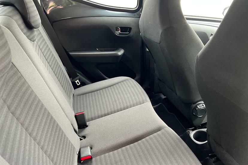 Toyota Aygo 1.0 Vvt-i X-play X-shift  #25