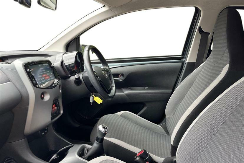 Toyota Aygo 1.0 Vvt-i X-trend Grey #2