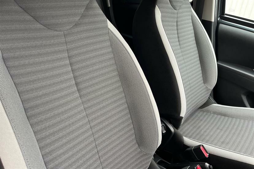 Toyota Aygo 1.0 Vvt-i X-play X-shift  #21