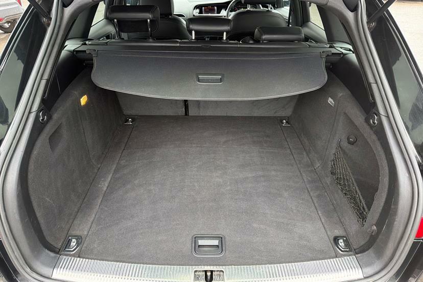 Audi A4 Tdi Se Technik White #8