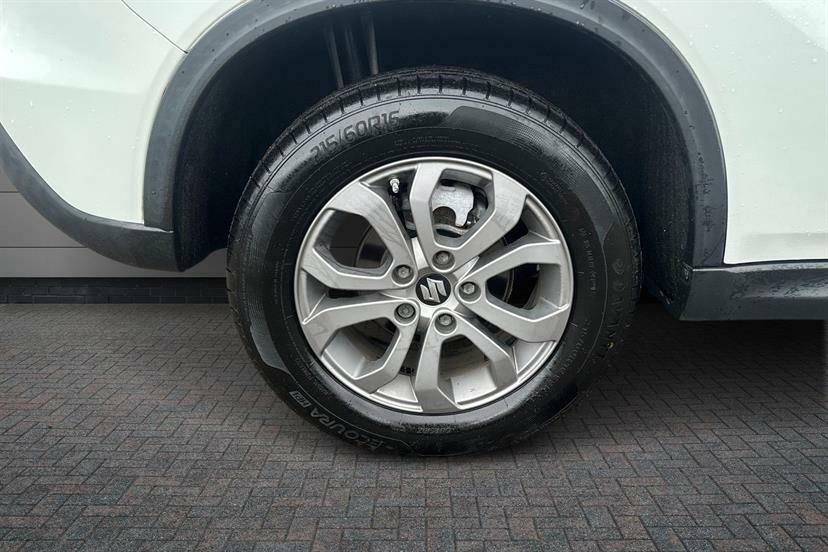 Suzuki Vitara 1.0 Boosterjet Sz4 White #4