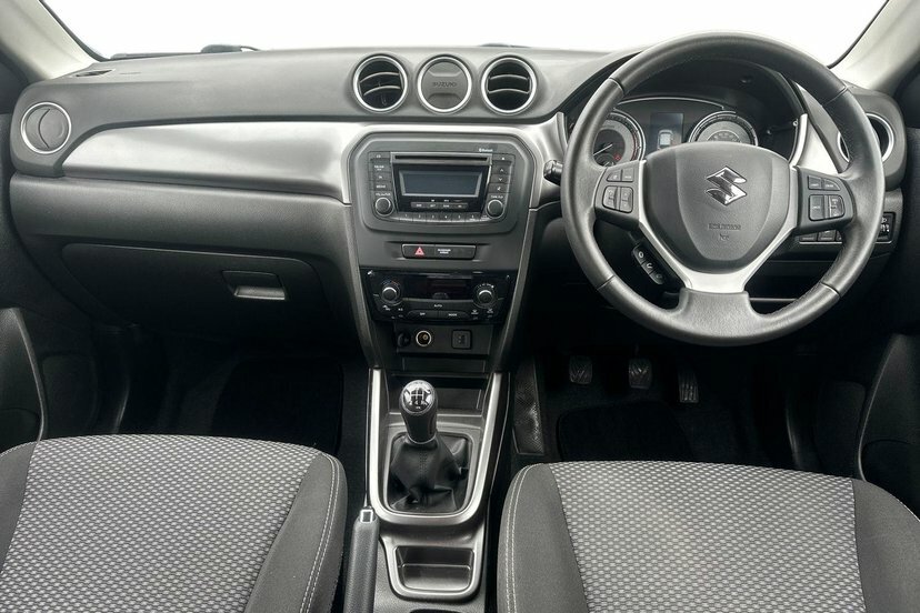 Suzuki Vitara 1.0 Boosterjet Sz4 Suv 111 Ps White #6