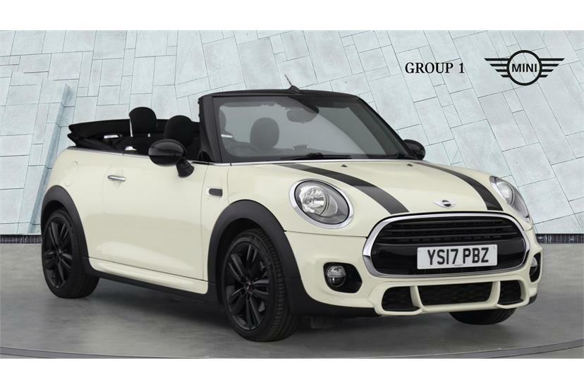 Mini Convertible 1.5 Cooper White
