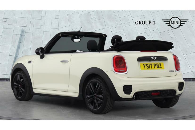 Mini Convertible 1.5 Cooper White #2