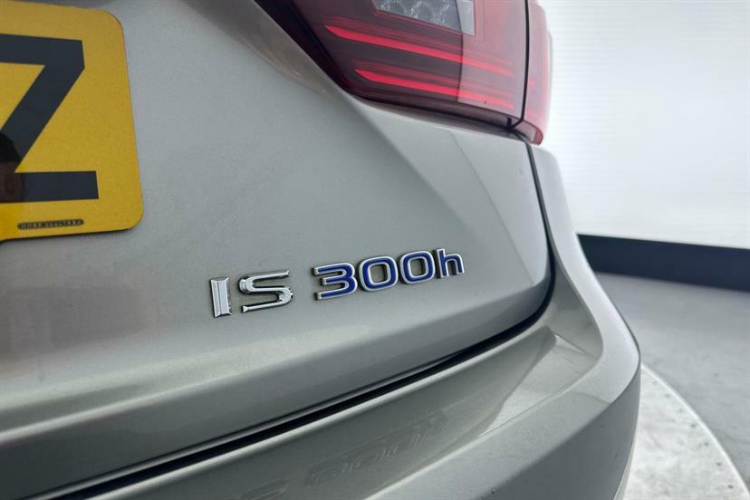 Lexus IS 2.5 300H Executive Edition E-cvt Euro 5 Ss Grey #14