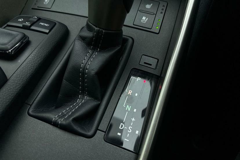Lexus IS 2.5 300H Executive Edition E-cvt Euro 5 Ss Grey #25