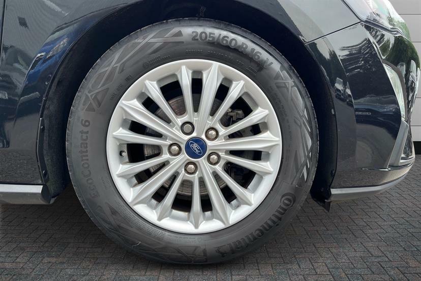 Ford Focus 1.5 Ecoblue 120 Titanium RE69LDJ Black #4