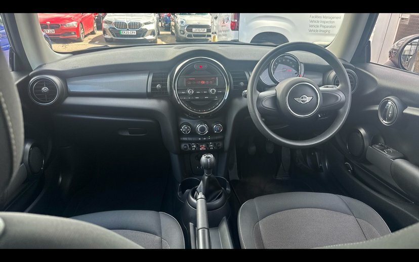 Mini Hatch Cooper 3-Door Hatch Red #4